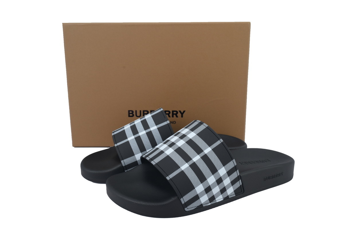 Burberry Comfort Fashion Slip-On Slides BBR Plaid Black