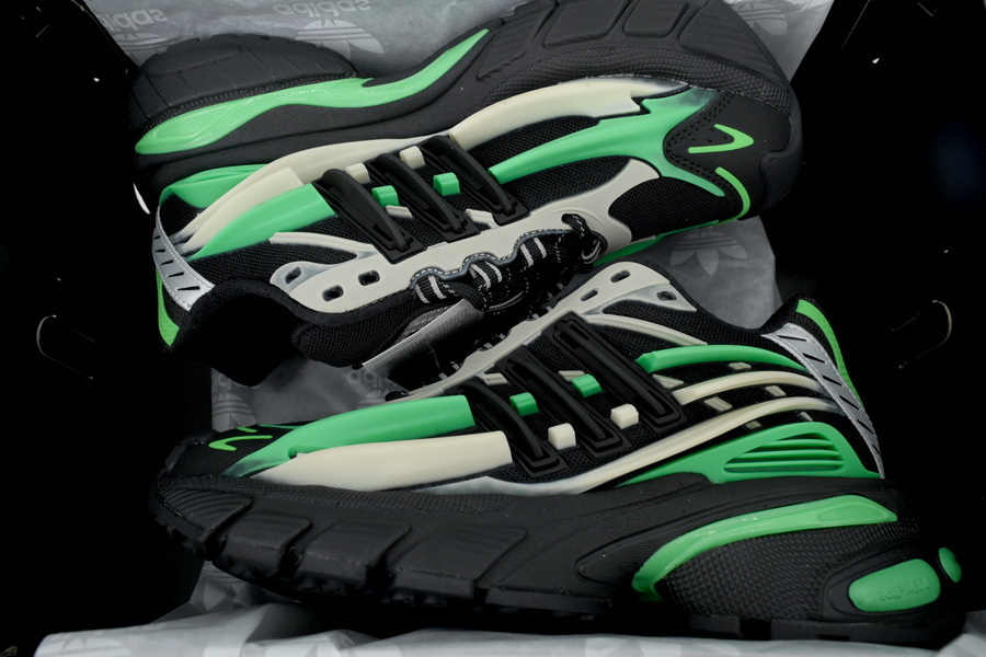 Adidas x Pharrell x VIRGINIA Adistar Jellyfish Black Green JP9266 