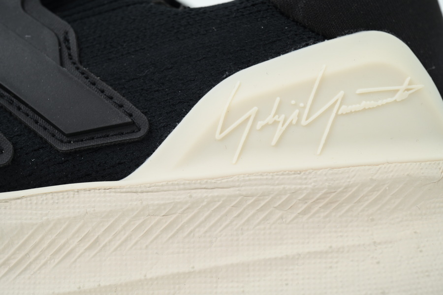 Adidas Y-3 Ultra Boost 5 Black Alumina IH0871