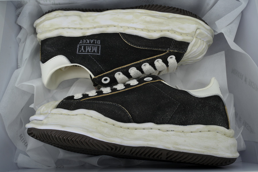 MIHARA YASUHIRO Black NO.601