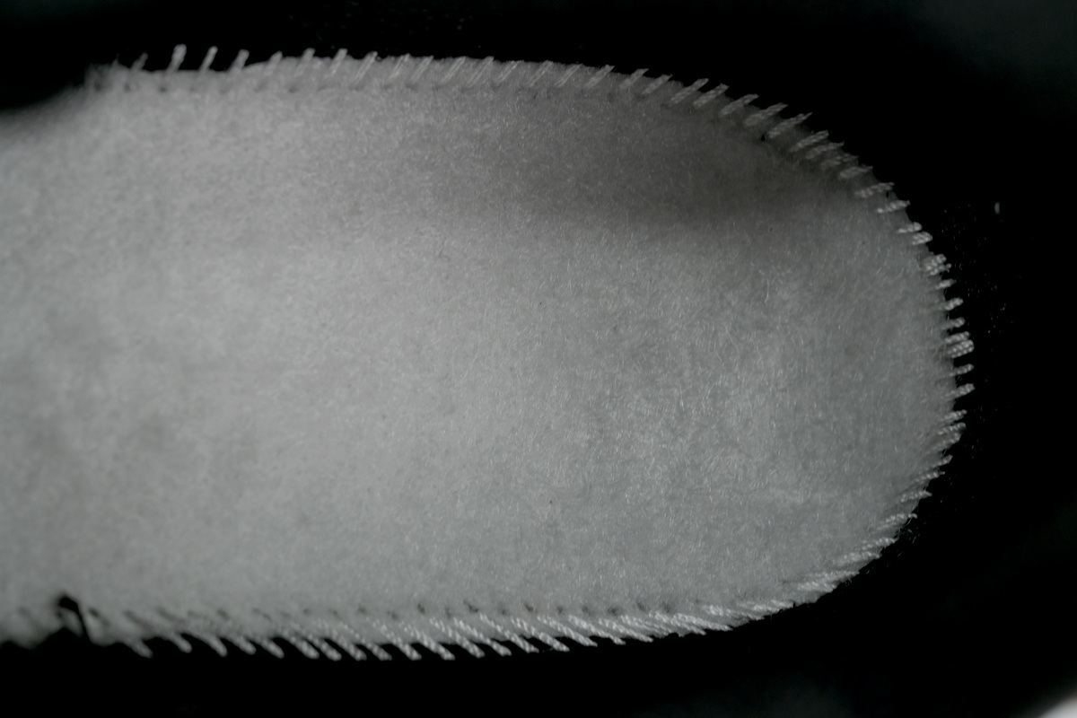 Nike Air Max Plus Dark Obsidian Monarch FN6949-400