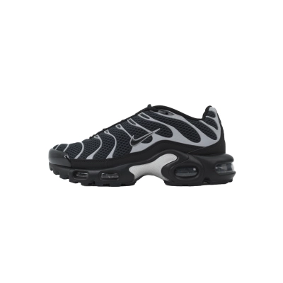 Nike Air Max Plus Premium Black Metallic Silver HQ3029-001  01