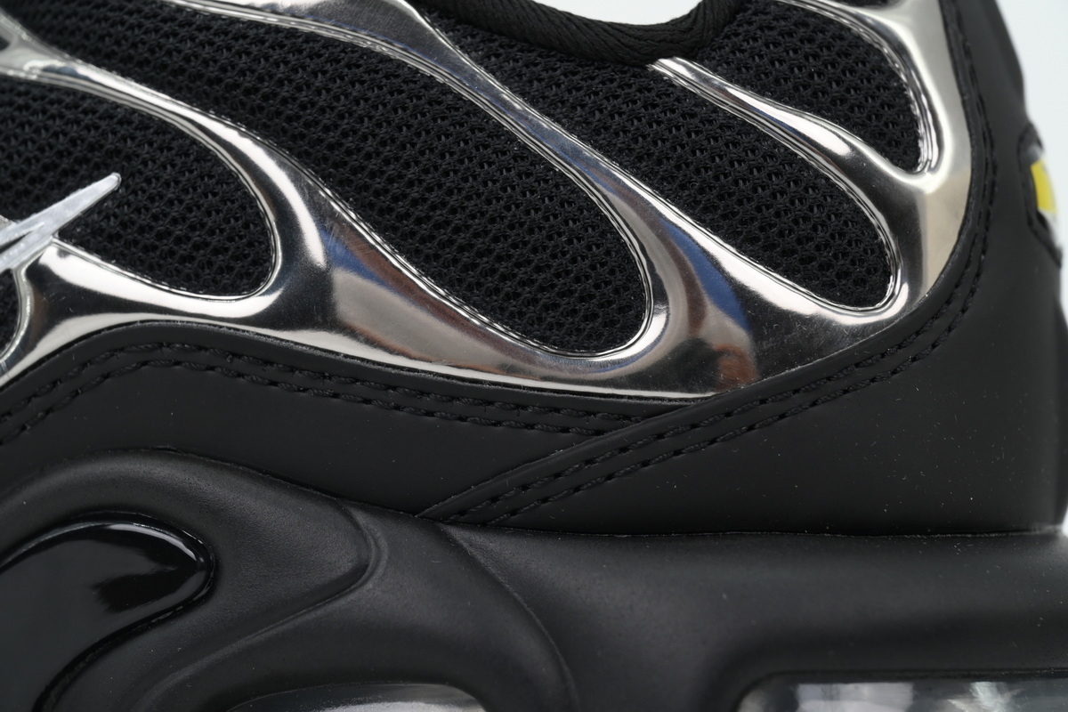 Nike Air Max Plus SE Black Chrome Silver HJ9743-001