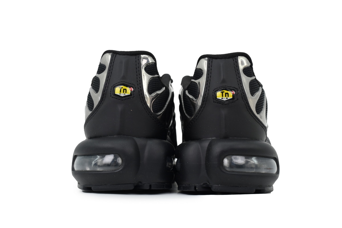 Nike Air Max Plus SE Black Chrome Silver HJ9743-001
