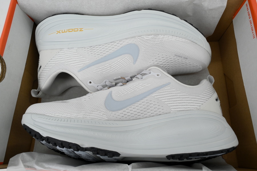 NIKE Vomero 18 Grey HM6803-009