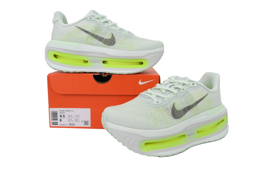 NIKE Vomero 19 Moonlight HQ2050-101
