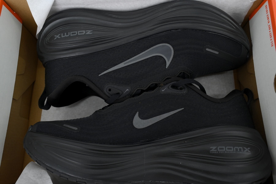 Nike Vomero Plus Black Metallic Dark Grey HV8150-003