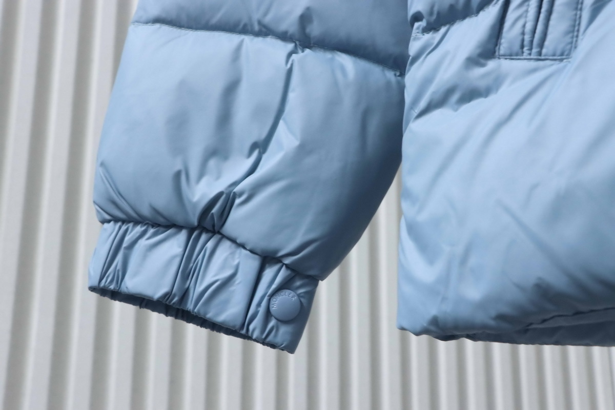 Moncler Logo Patch Zippered Stand-up Collar Blue Down Jacket