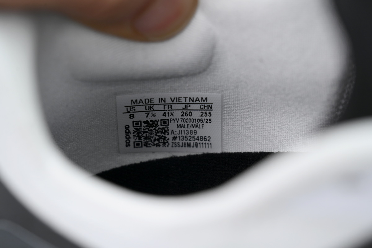 Adidas Ultra Boost 5 TR White Iron Metallic Black JI1389