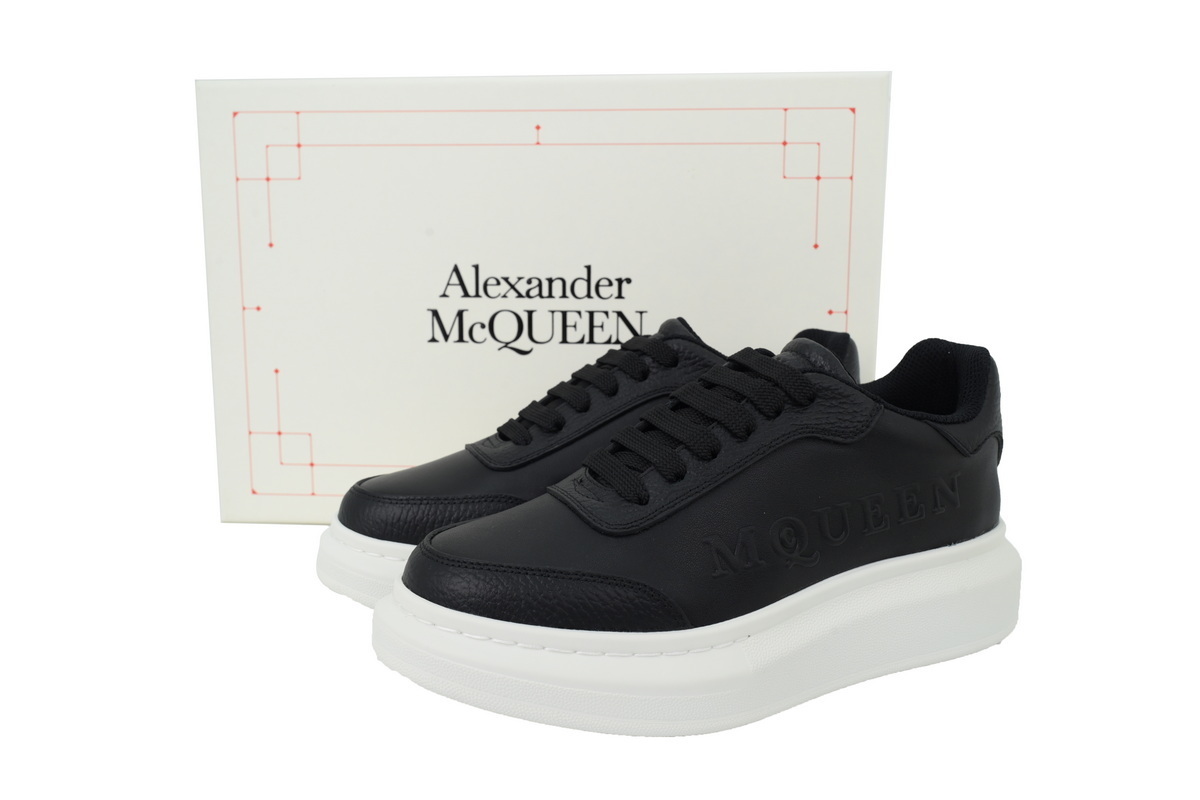 Alexander McQueen Sneaker Black And White Tail