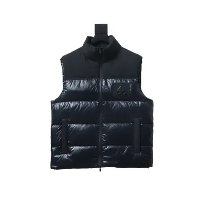 Moose Knuckles Glossy Down Vest Black 01