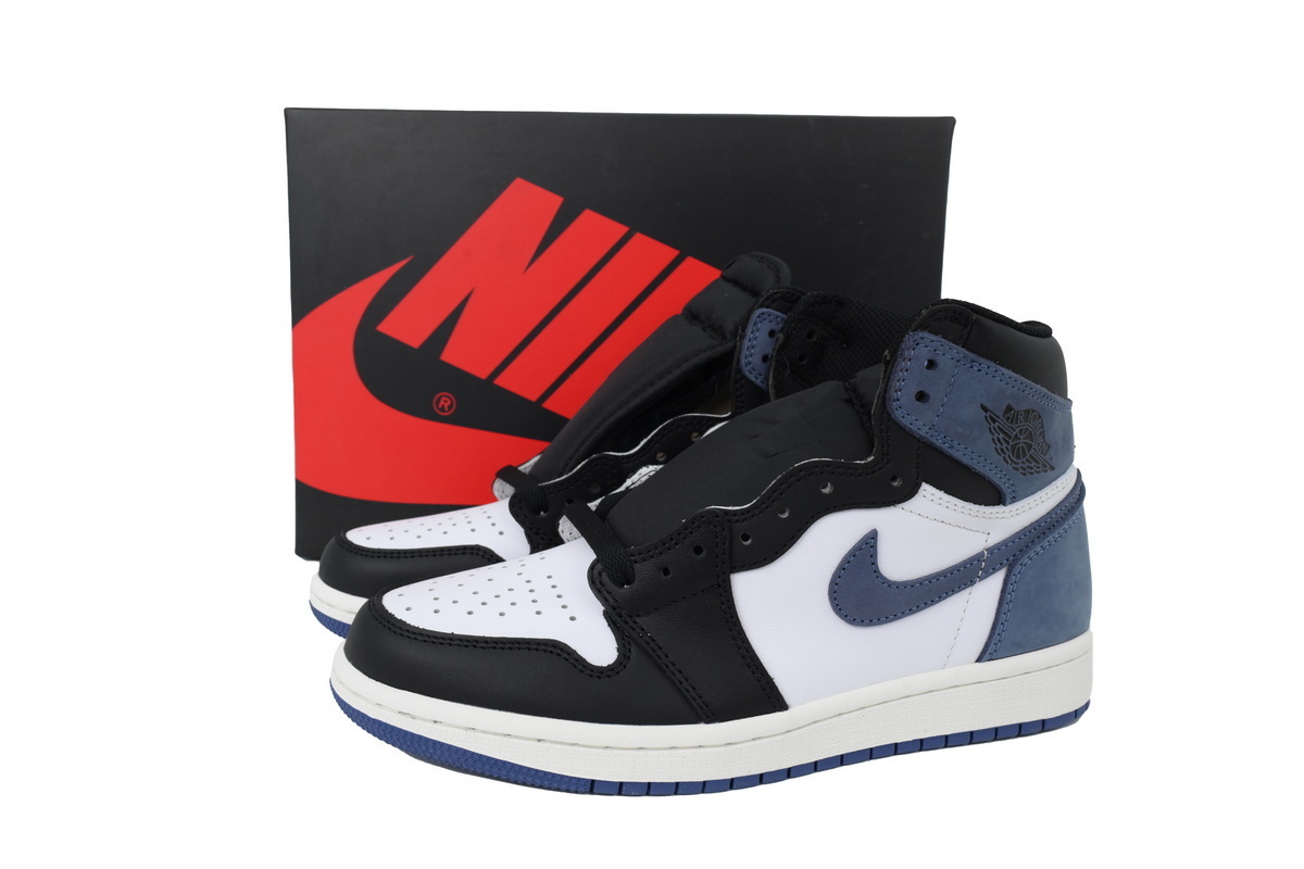 Air Jordan 1 Retro High Best Hand in the Game - Blue Moon 555088-115