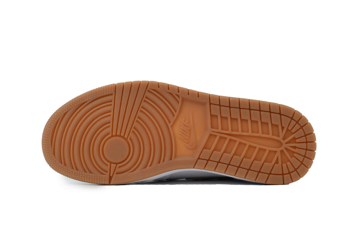 Air Jordan 1 Retro High OG Metallic Gold FD2596-107