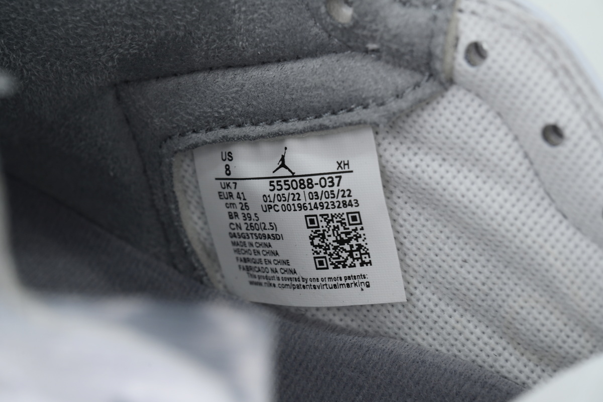 Air Jordan 1 Retro High OG Stealth  555088-037