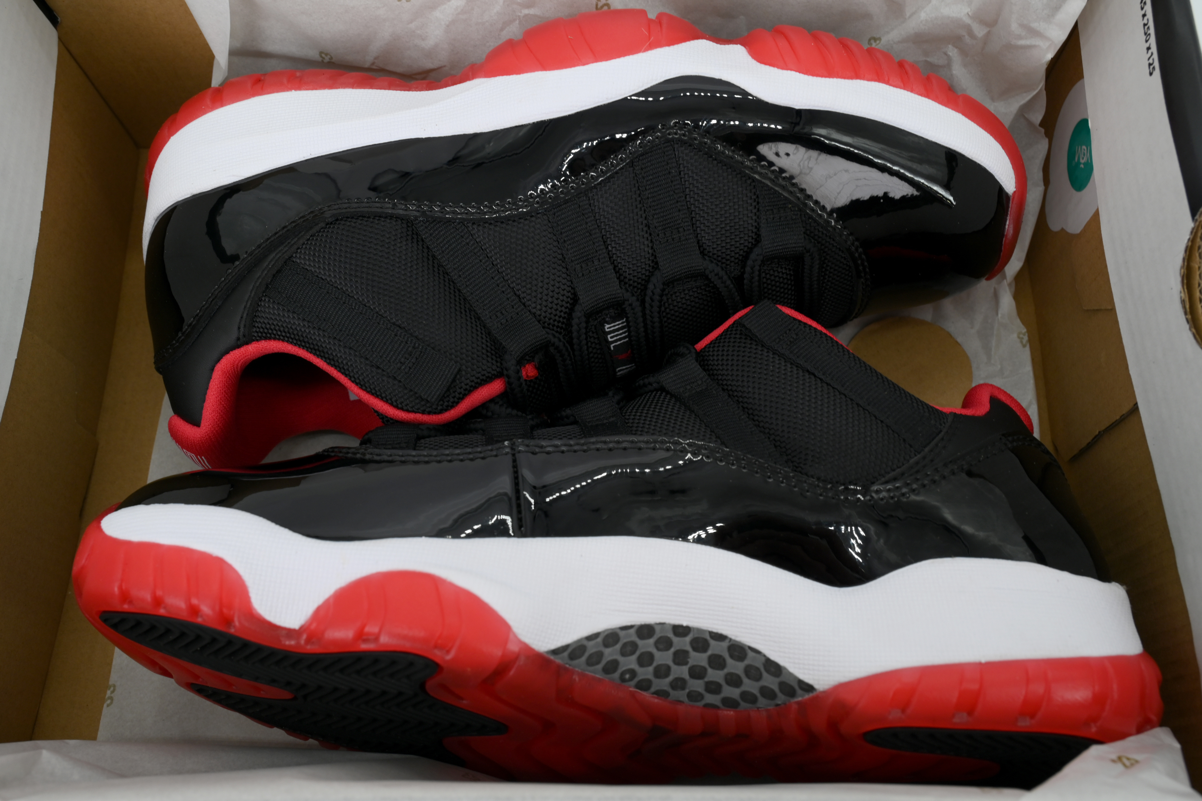 Air Jordan 11 Retro Low Bred 528895-012