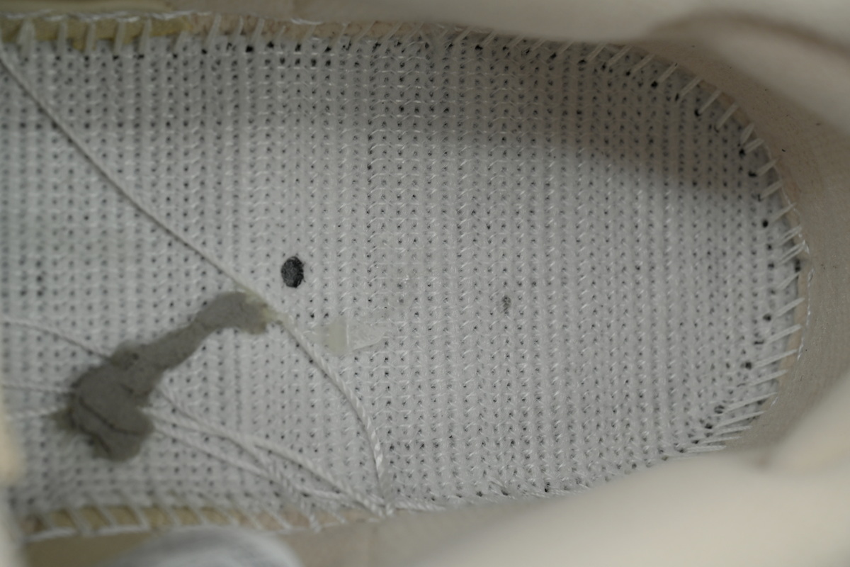 Top Version Albino & Preto × Nike SB Dunk Low Pro Pearl White FD2627-200