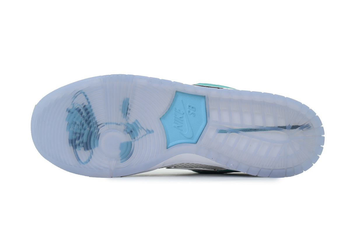 Top Version April Skateboards x Nike Dunk Low SB Turbo Green FD2562-400