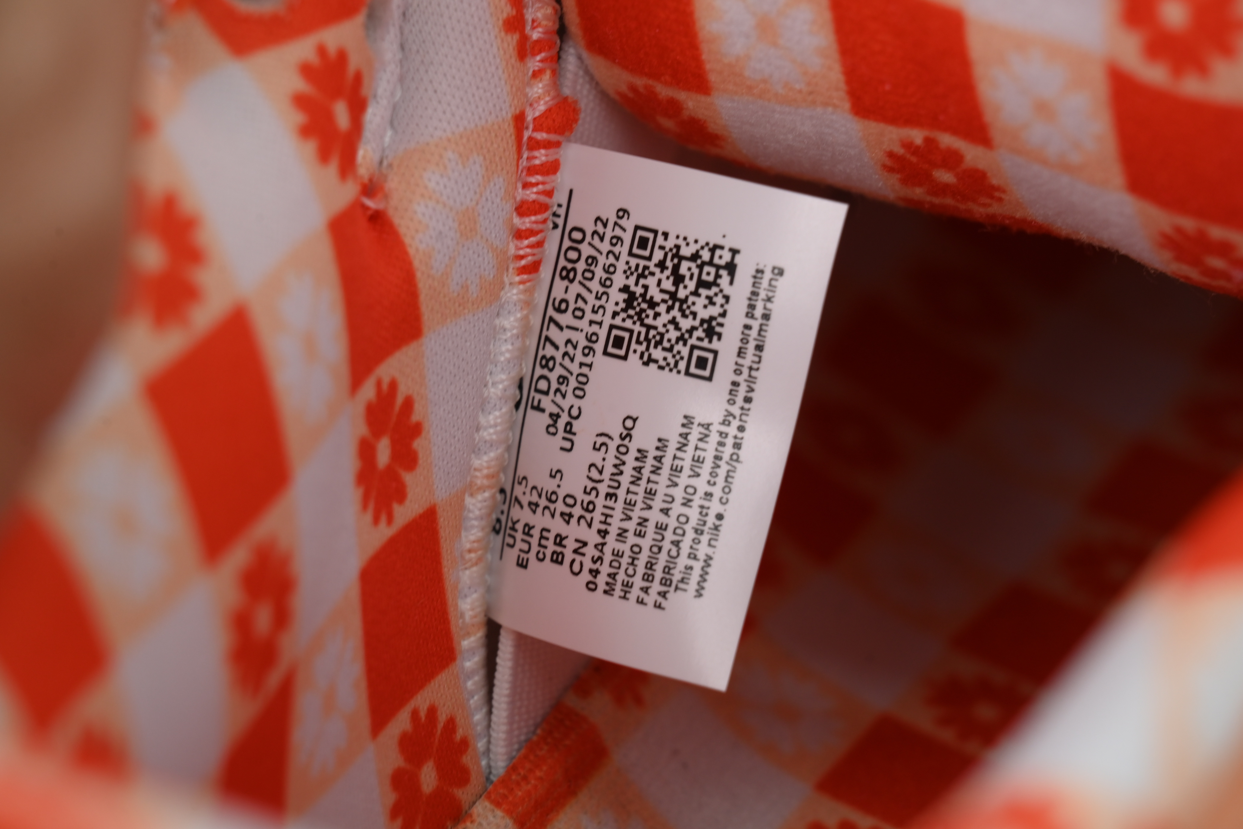 Top Version Concepts x Nike SB Dunk Low Orange Lobster FD8776-800