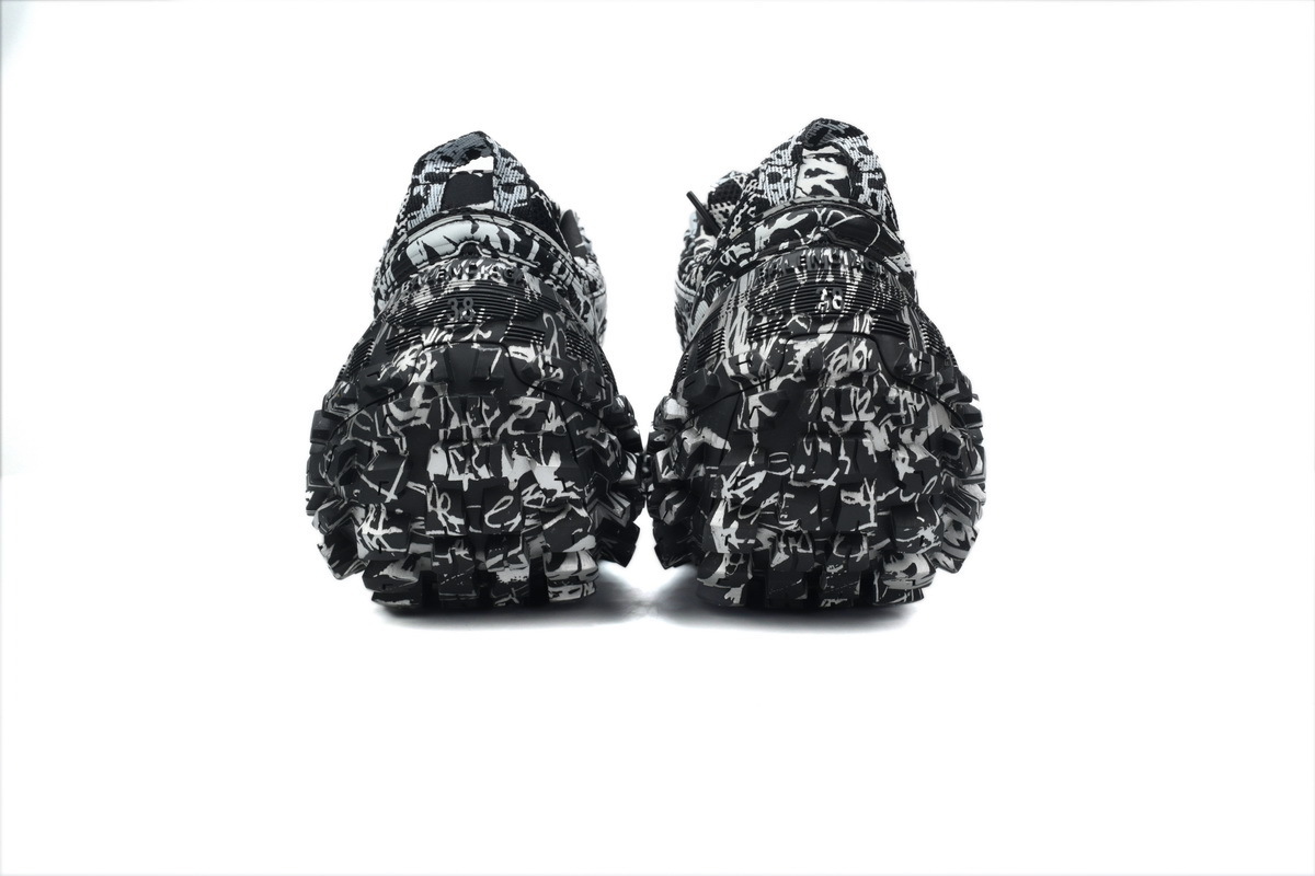 Balenciaga Defender Graffiti Black 685611 W2RG1 9015