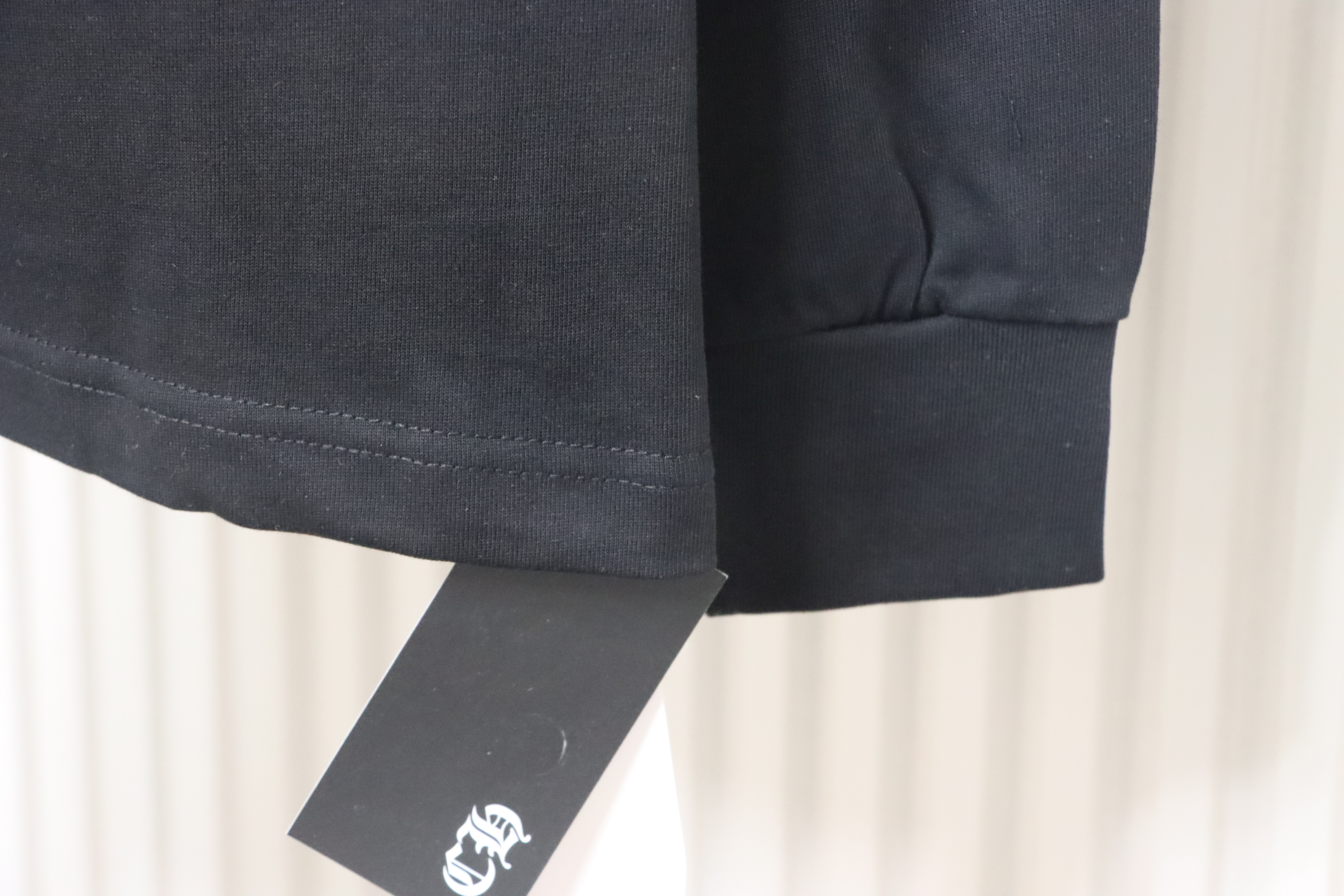 Chrome Hearts CH 25ss Damaged Horseshoe Neck Round Long Sleeve Black