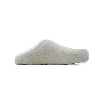 Marni Long-Hair Calfskin Fussbett Sabot Grey SBMR000600P412200N15 02