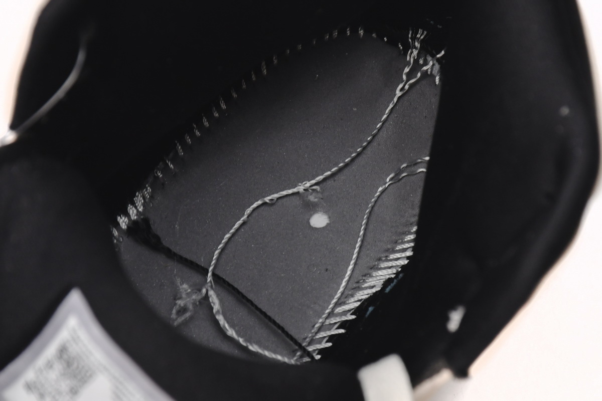 Air Jordan 1 Mid Barely Orange (Women's) BQ6472-800