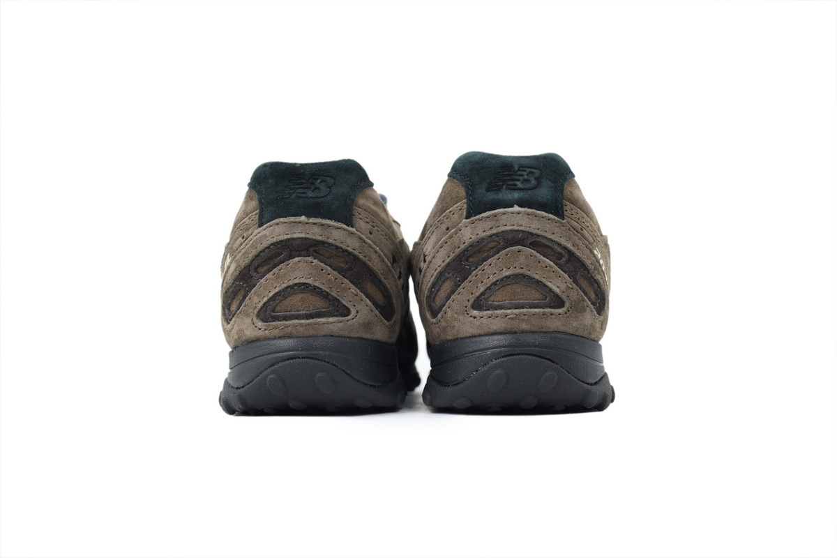 New Balance 204L x Basketcase Beef & Broccoli U204LBC1