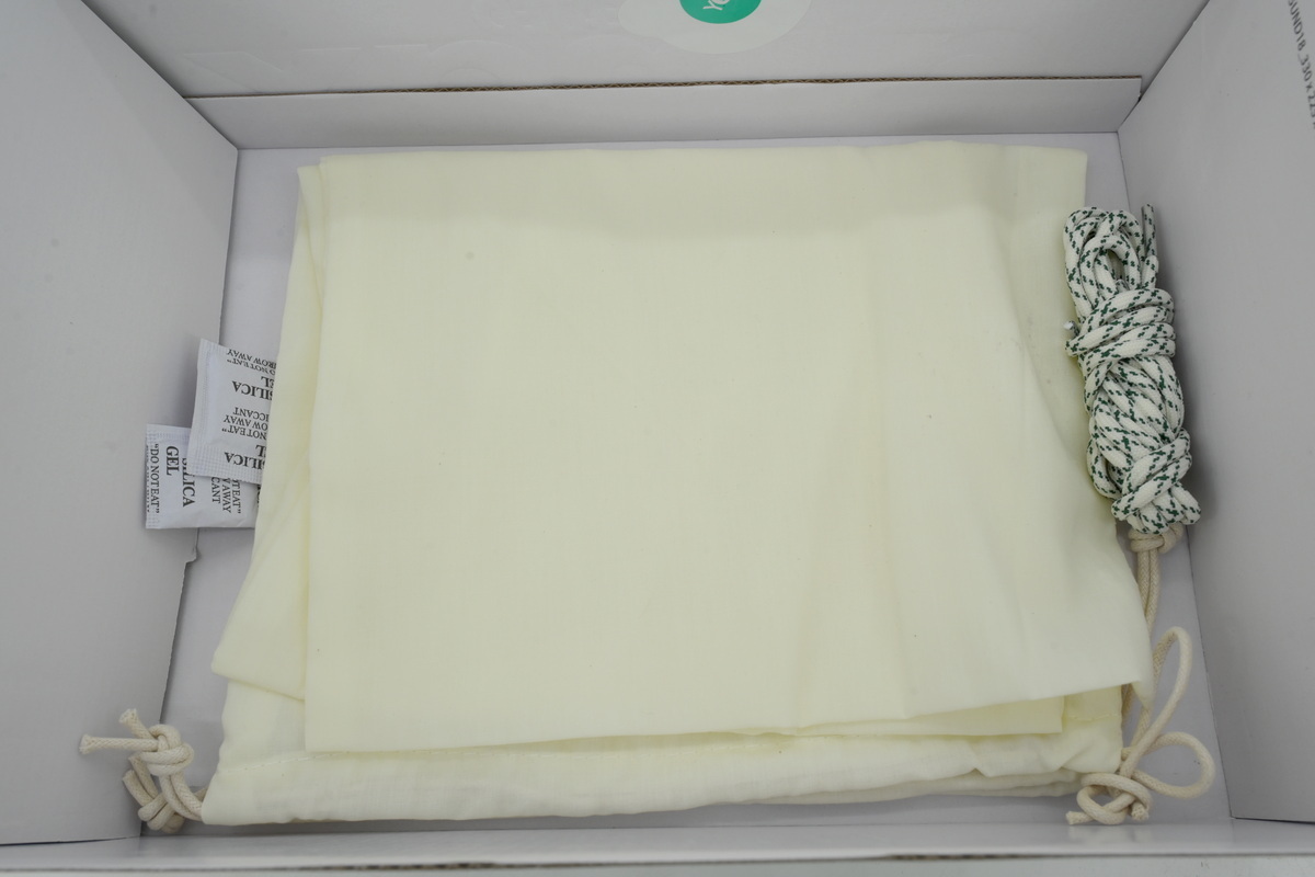 Nike Air Max 95 x Undefeated Sail IB4453-100