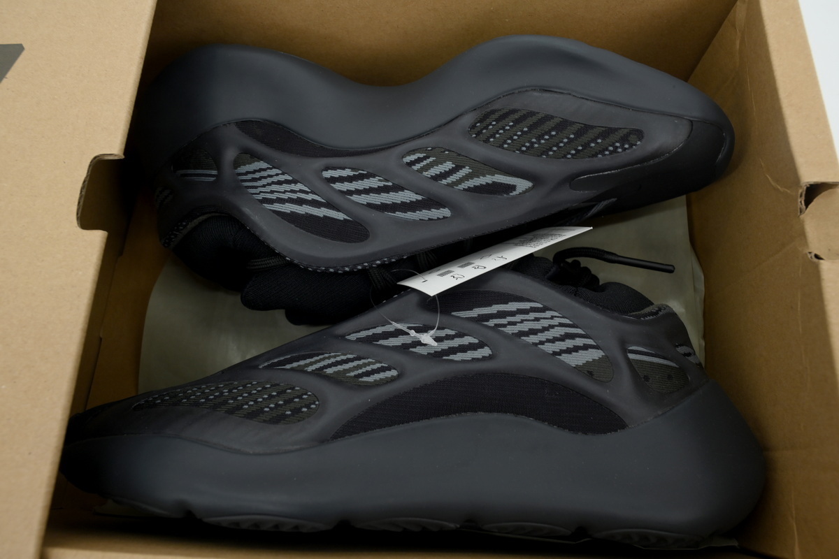 Top Version Adidas Yeezy 700 V3 Alvah H67799