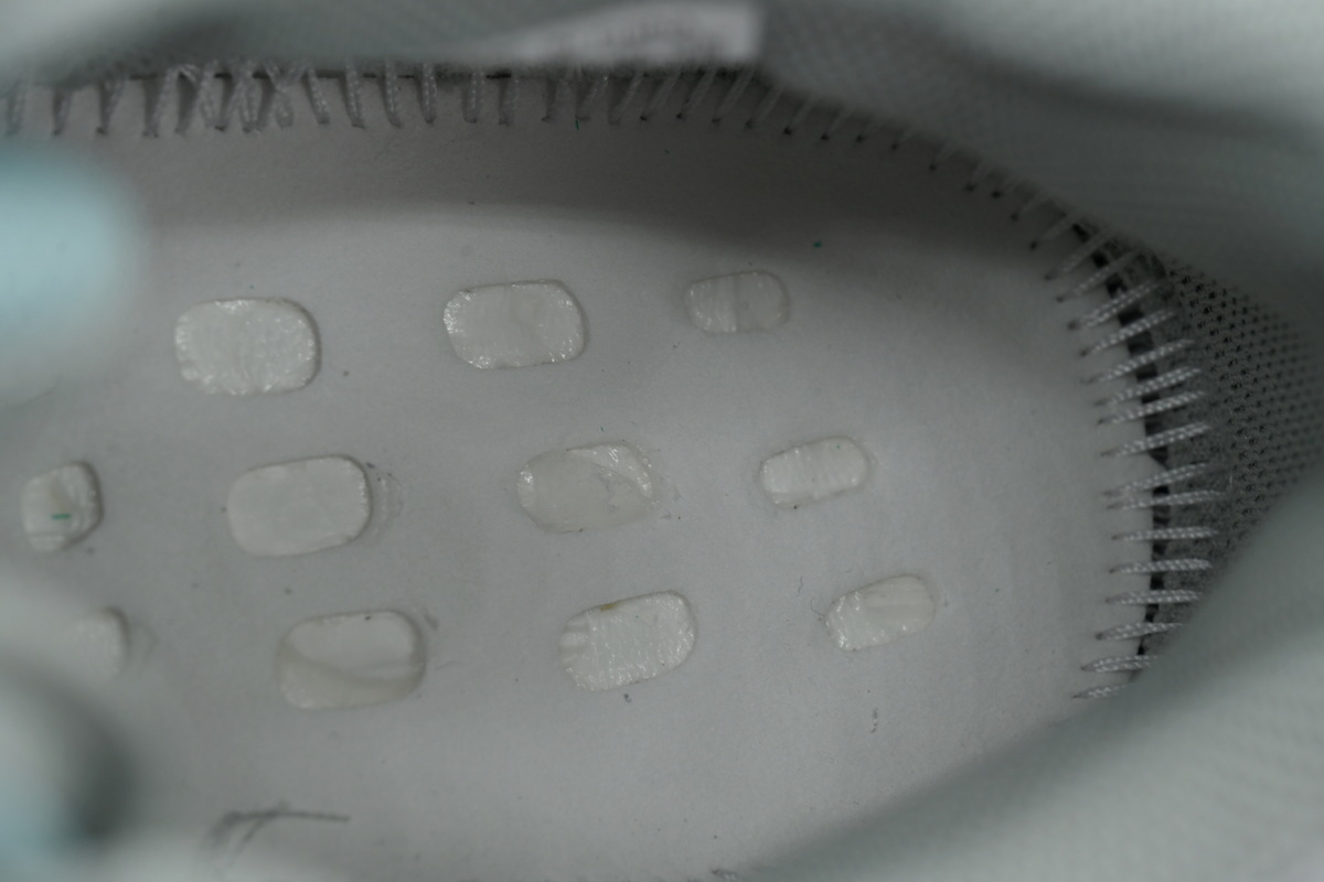 Top Version Adidas Yeezy Boost 700 Inertia  EG7597