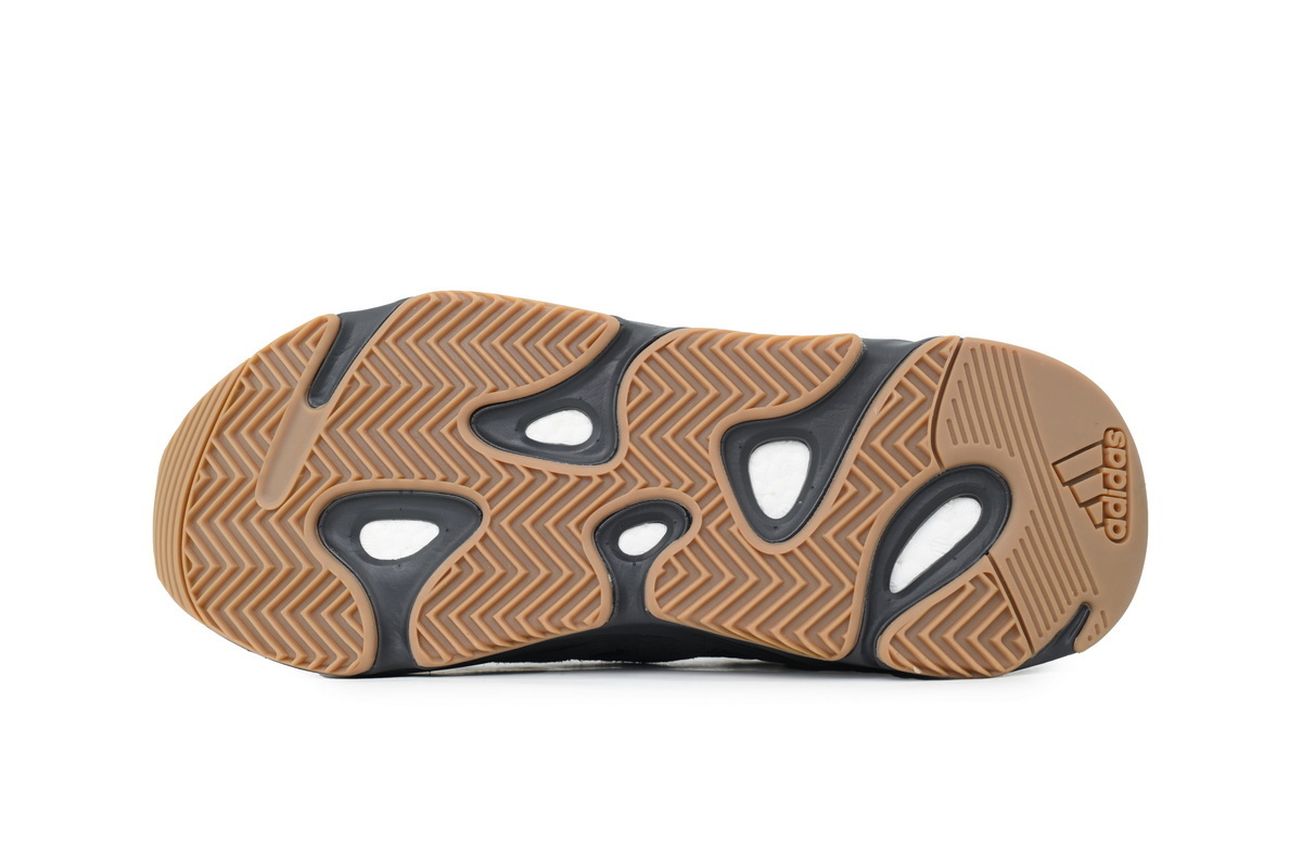 Top Version Adidas Yeezy Boost 700 Utility Black (2019/2023)  FV5304