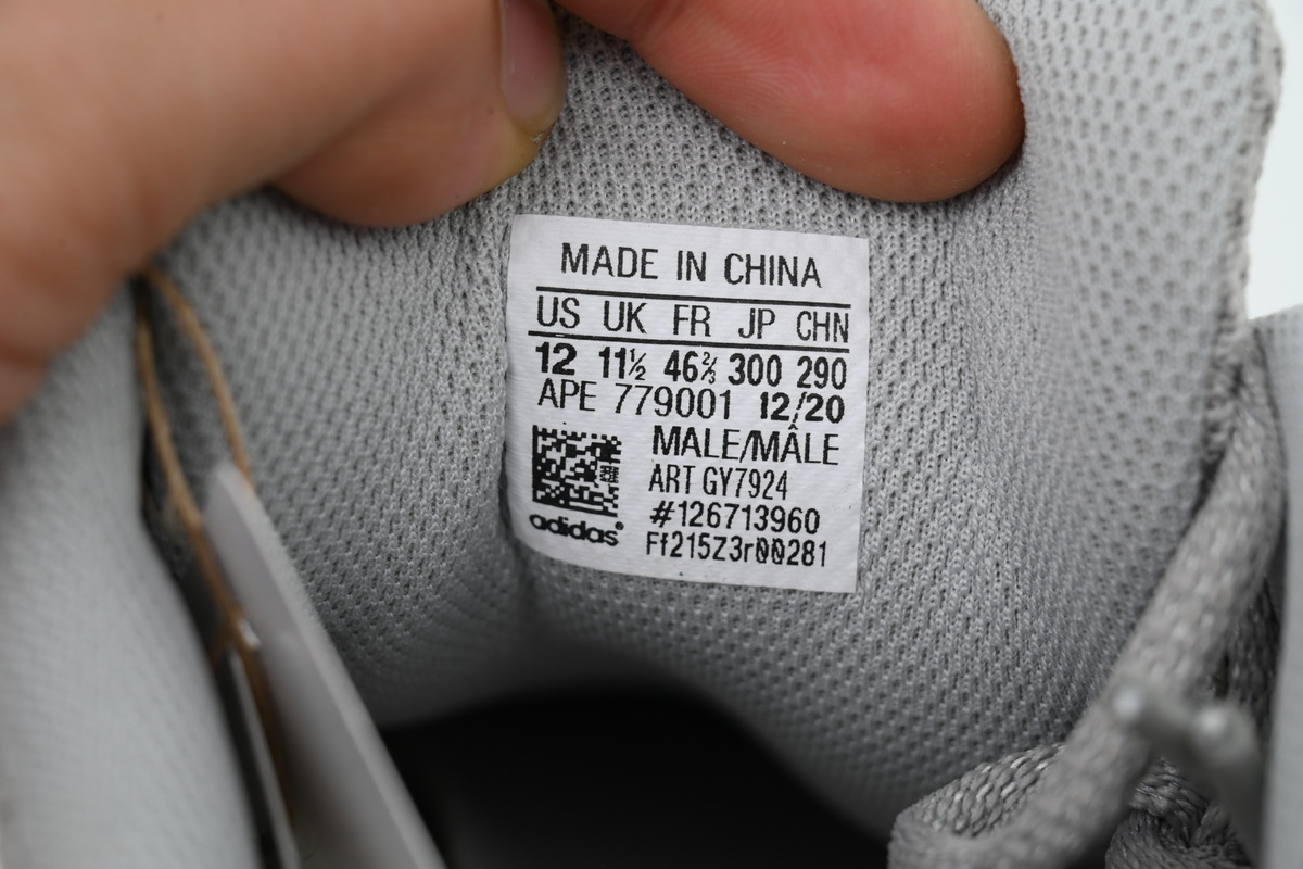 Top Version Adidas Yeezy Boost 700 V2 Cream GY7924