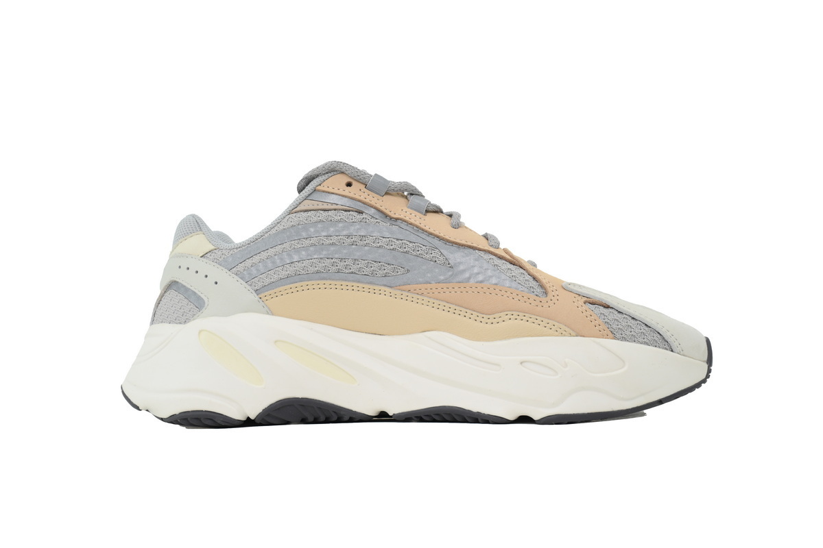 Top Version Adidas Yeezy Boost 700 V2 Cream GY7924