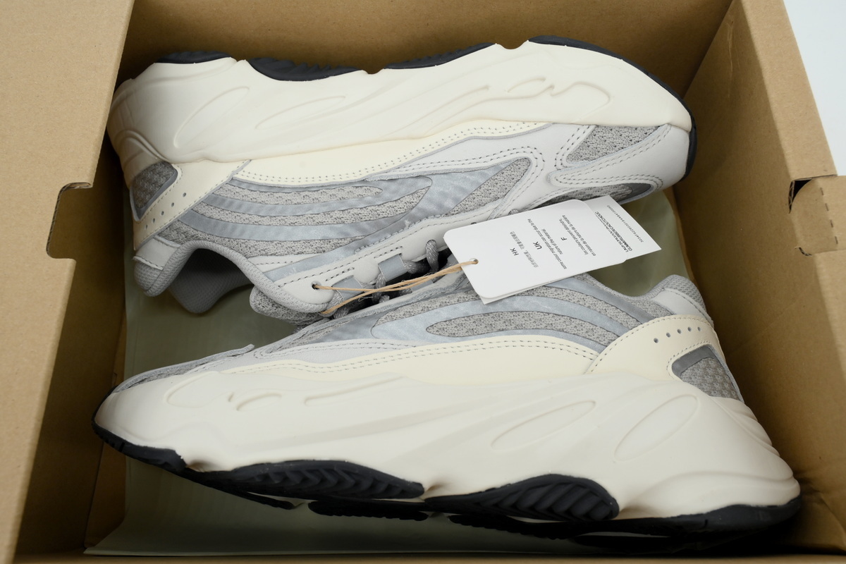 Top Version Adidas Yeezy Boost 700 V2 Static EF2829