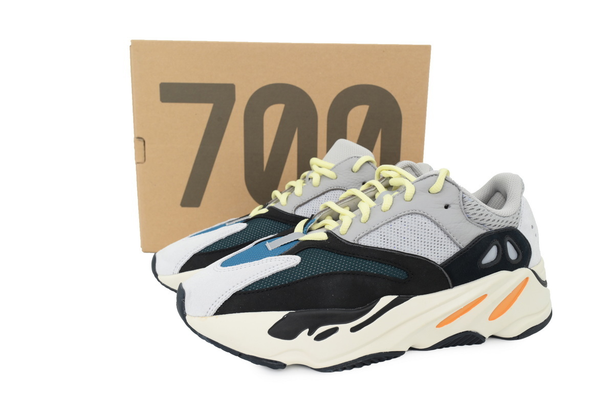 Top Version Adidas Yeezy Boost 700 Wave Runner (2017/2023) B75571