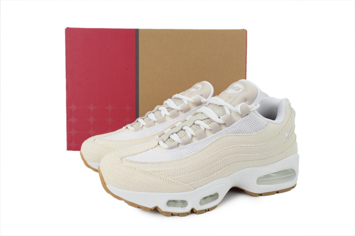 Undefeated x Nike Air Max 95 Large Bubble Off-White HM4743-100