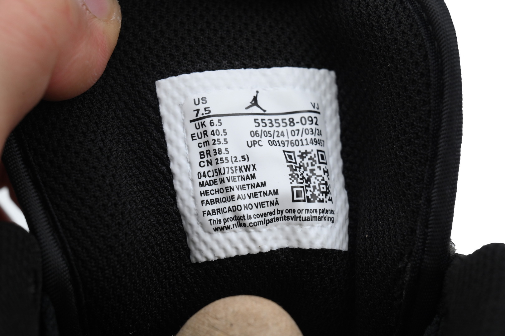 Air Jordan 1 Low Black Toe Medium Olive 553558-092