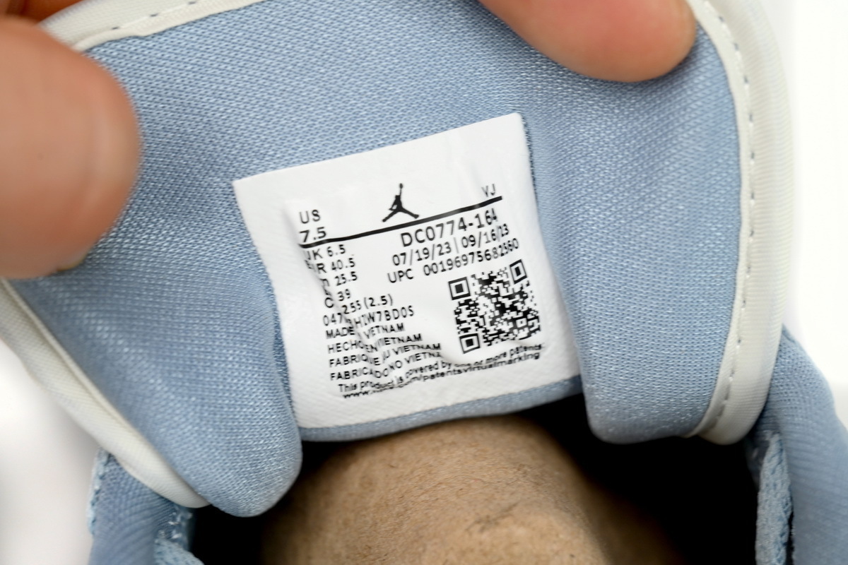 Air Jordan 1 Low Bleu/Rouge Dune DC0774-164