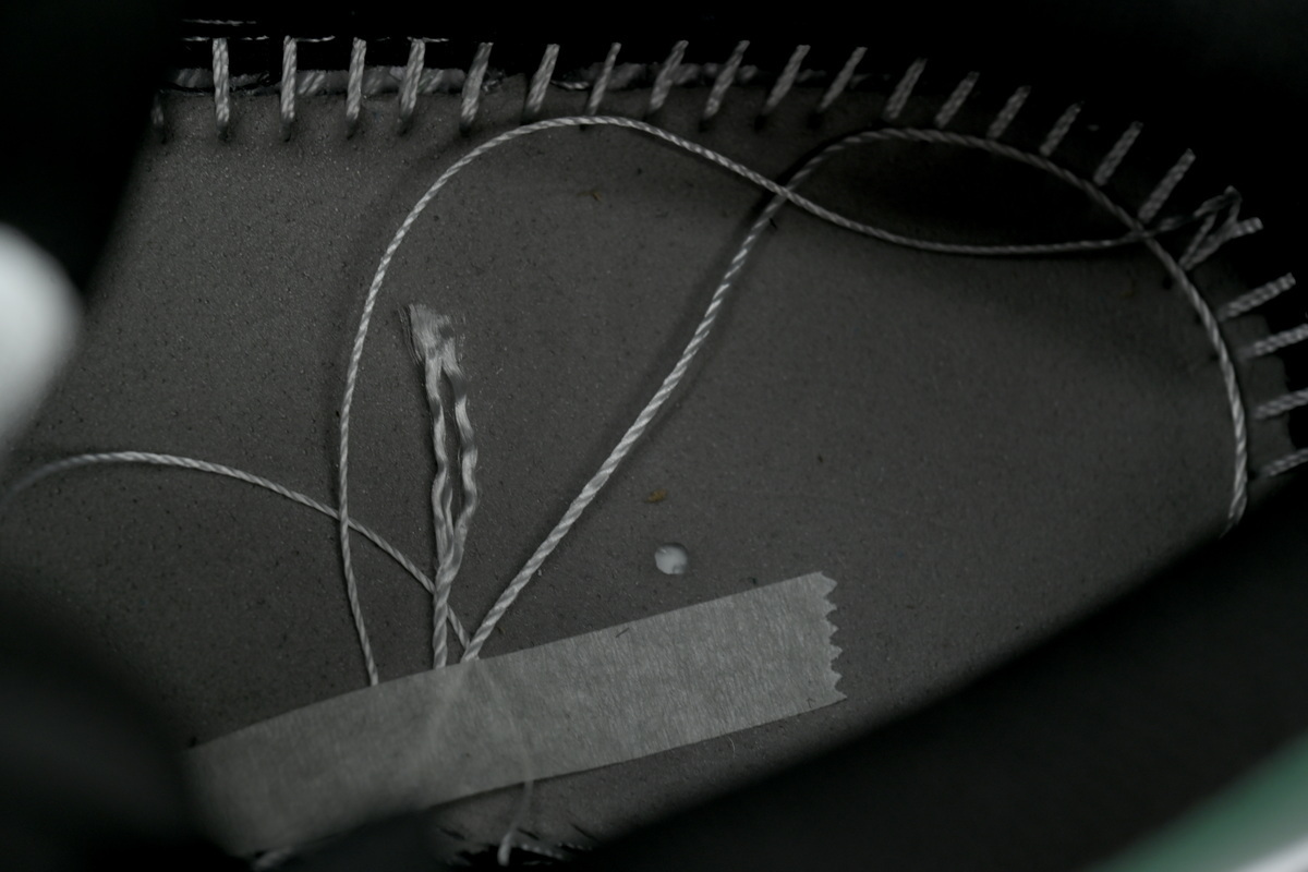 Air Jordan 1 Low Green Toe 553558-371