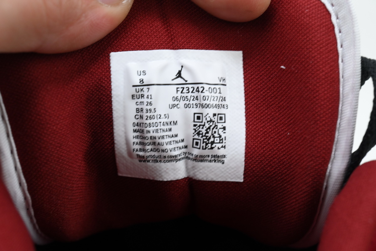 Air Jordan 1 Low SE Velvet Black Toe FZ3242-001