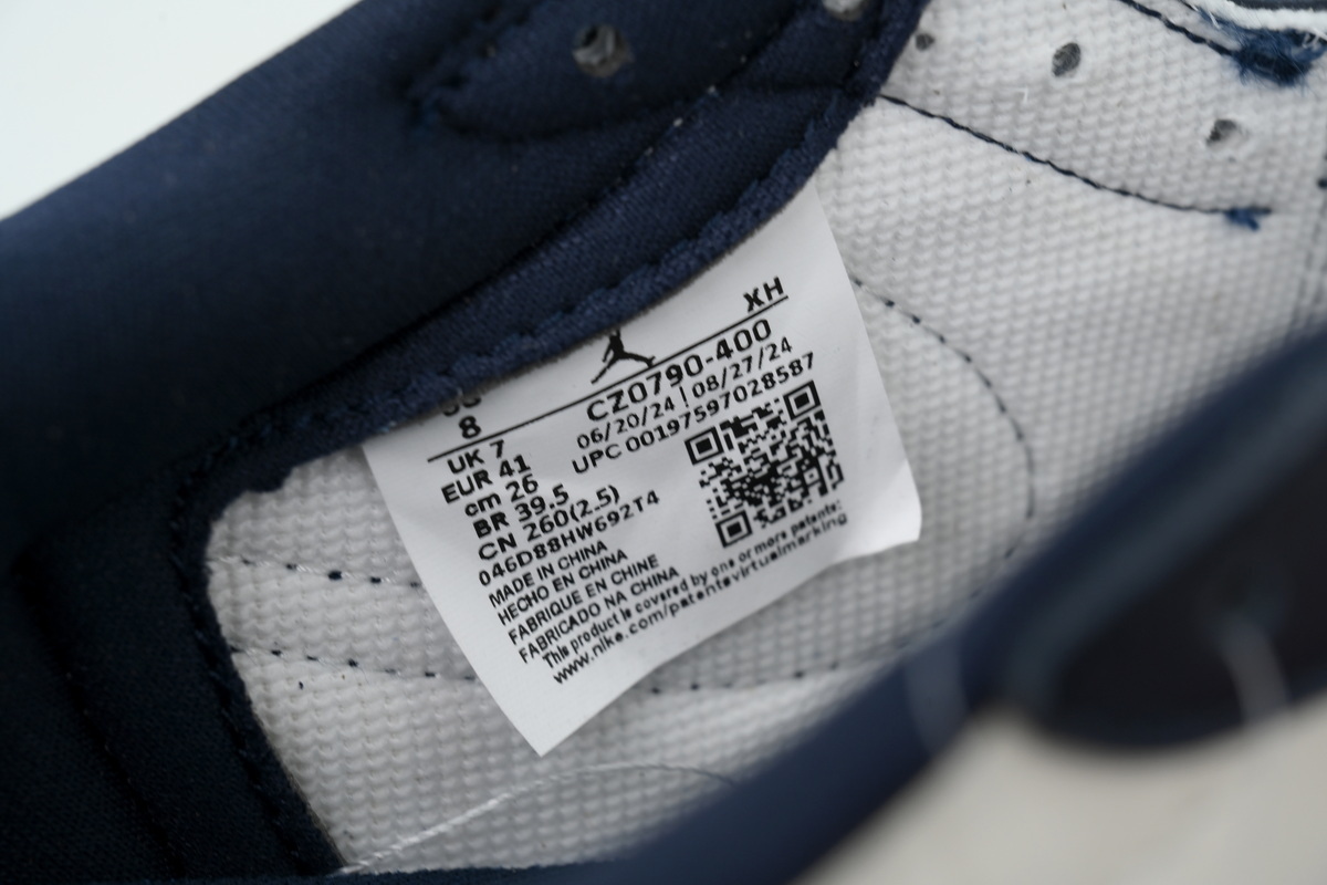 Air Jordan 1 Retro Low OG Obsidian UNC CZ0790-400