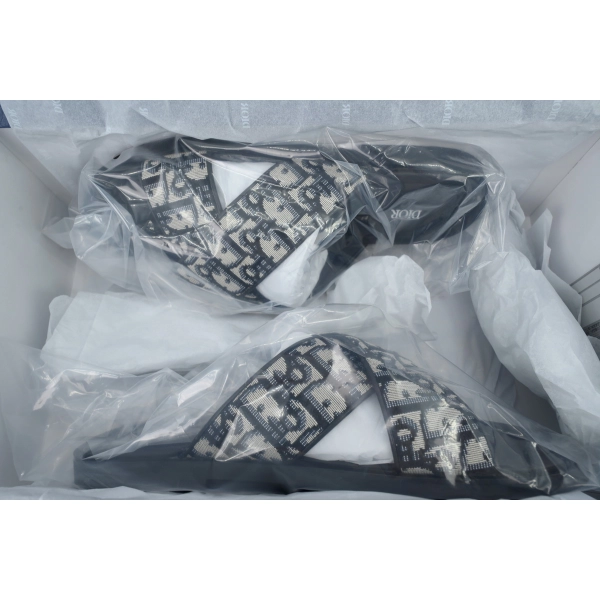 Dior Alias Sandal Beige And Black Dior Oblique Jacquard