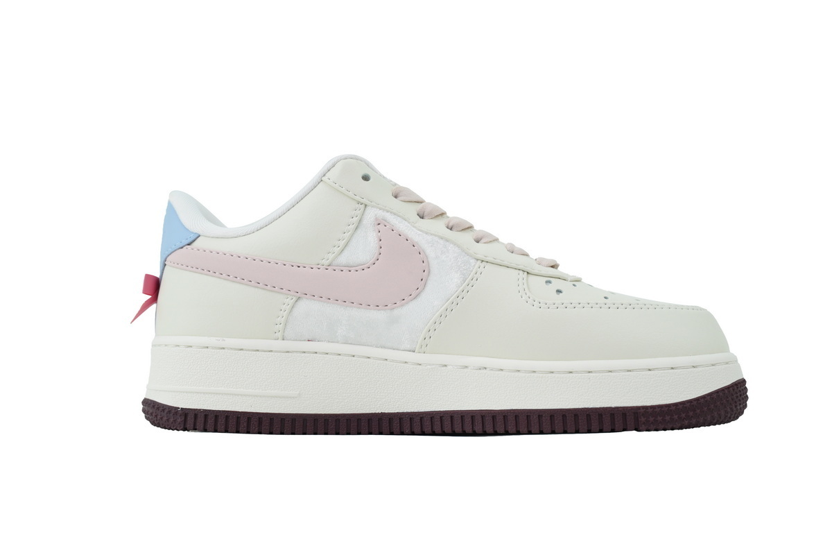 Nike Wmns Air Force 1 Valentine's Day 2026 IQ4937-161