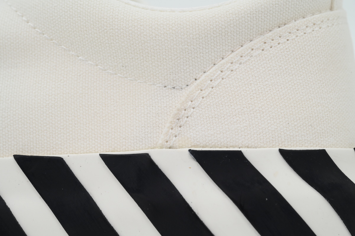 Off-White Vulc Sneaker White Black OMIA085C99LEA0010110