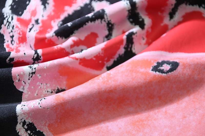 Hellstar T-shirt YL#6772 Black Red Embroidered