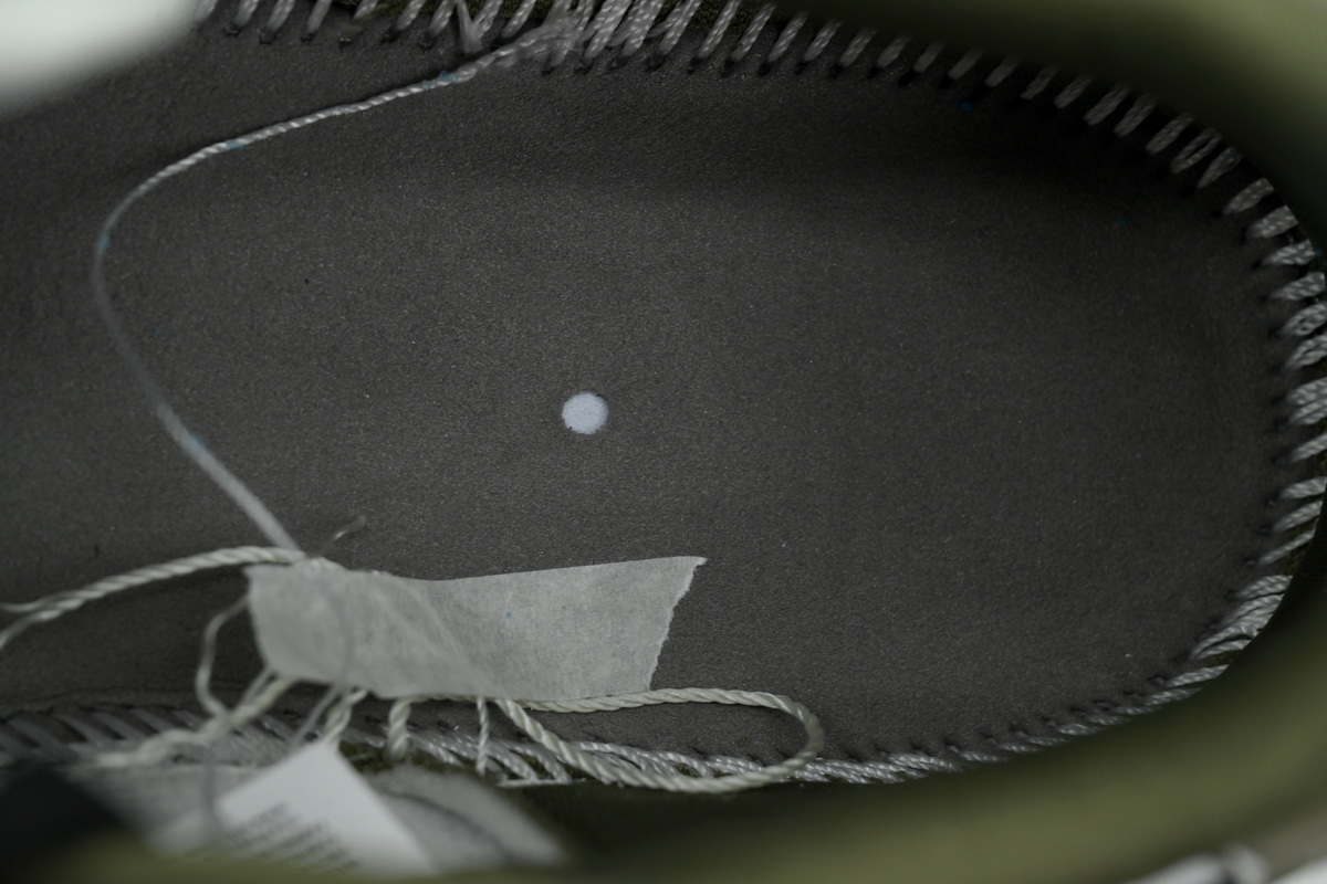 Air Jordan 1 Retro Low OG Medium Olive HQ6998-200