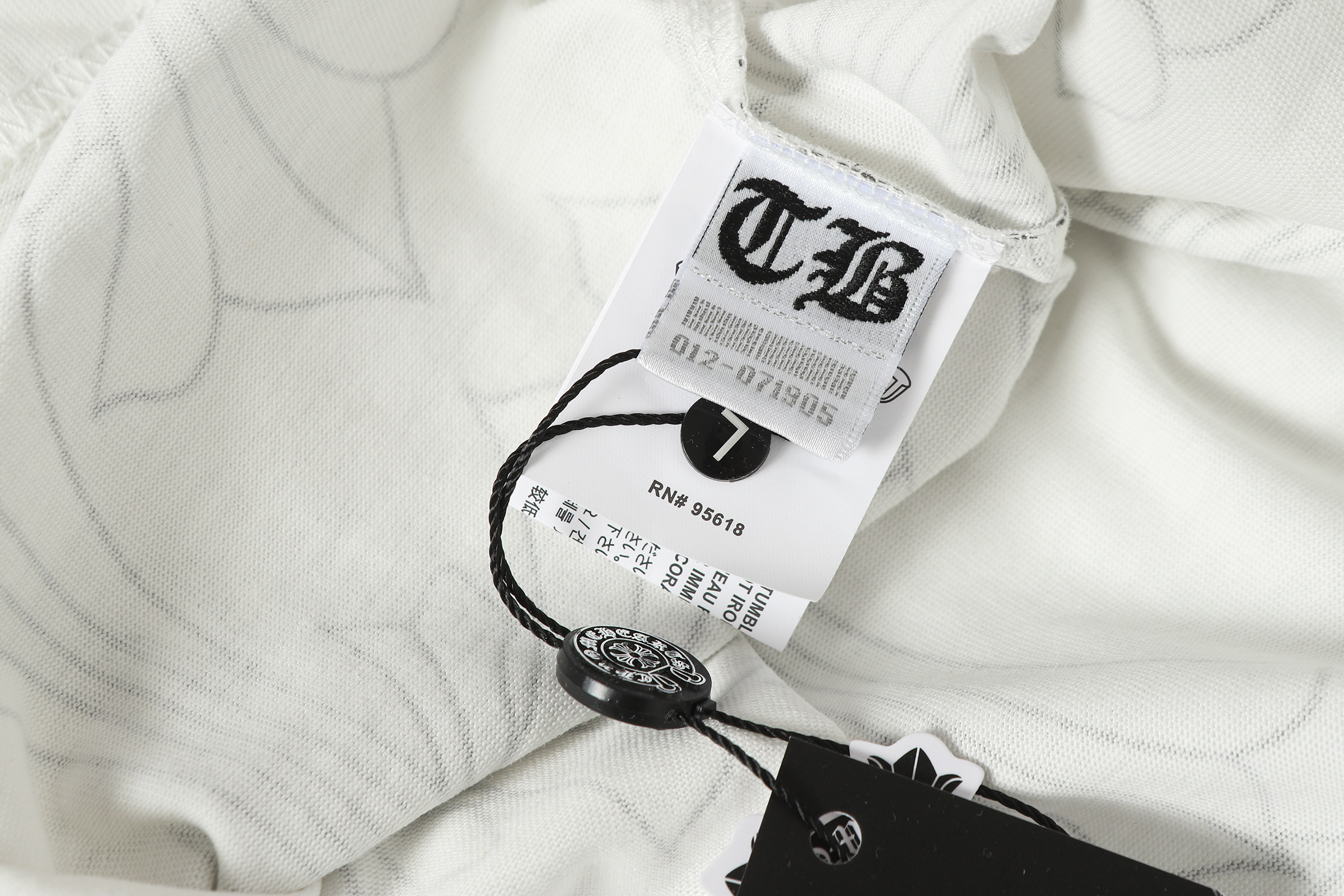 Chrome Hearts T-shirt YL#2251 Dark Pattern Black/White