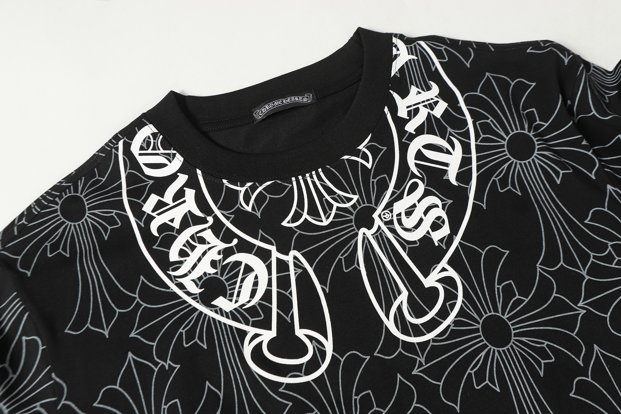 Chrome Hearts T-shirt YL#2251 Dark Pattern Black/White