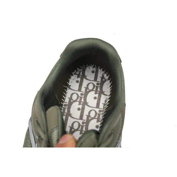 Dior B30 Low Top Olive  3SN279ZRD_H680