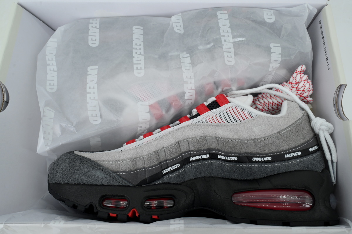 Undefeated x Nike Air Max 95 Bright Crimson IB4523-003